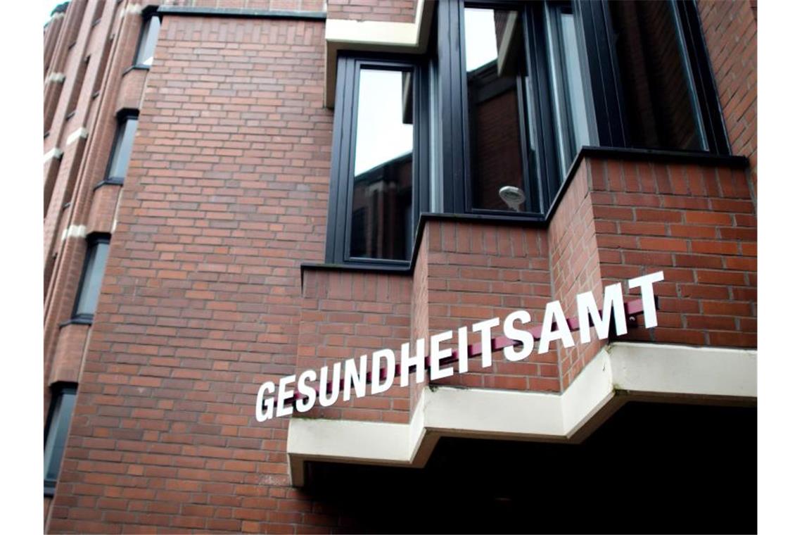Coronavirus breitet sich in Deutschland aus Das Gesundheitsamt in Heinsberg. Im Kreis Heinsberg gibt es den ersten bestätigten Fall des Coronavirus in Nordrhein-Westfalen. Foto: Jonas Güttler/dpa