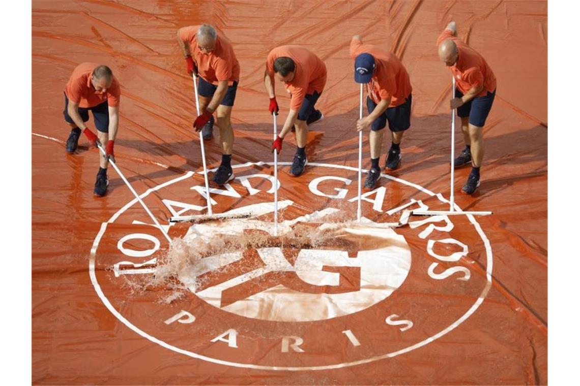 French Open sollen um eine weitere Woche verschoben werden Das Grand-Slam-Turnier in Paris soll um eine Woche verschoben nun vom 27. September bis 11. Oktober 2020 stattfinden. Foto: Jean-Francois Badias/AP/dpa