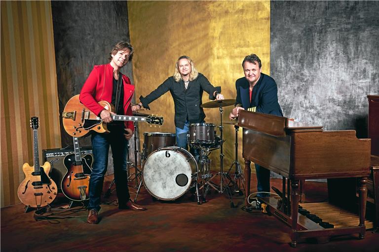 Das Gregor Hilden Organ Trio besteht aus Gregor Hilden (von links), Dirk Brand und Wolfgang Roggenkamp. Das Trio tritt in der Werkstatt des Hofguts Hagenbach auf. Foto: Manfred Pollert