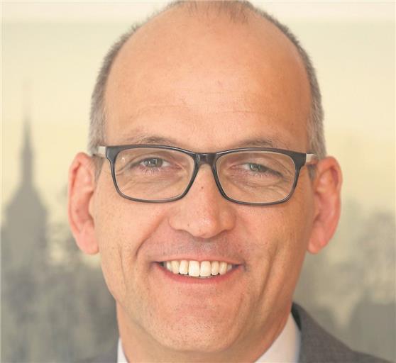 „Das große Becken kommt nun, jetztbrauchen wir uns keine Sorgen mehr zu machen.“Bernhard BühlerBürgermeister Oppenweiler