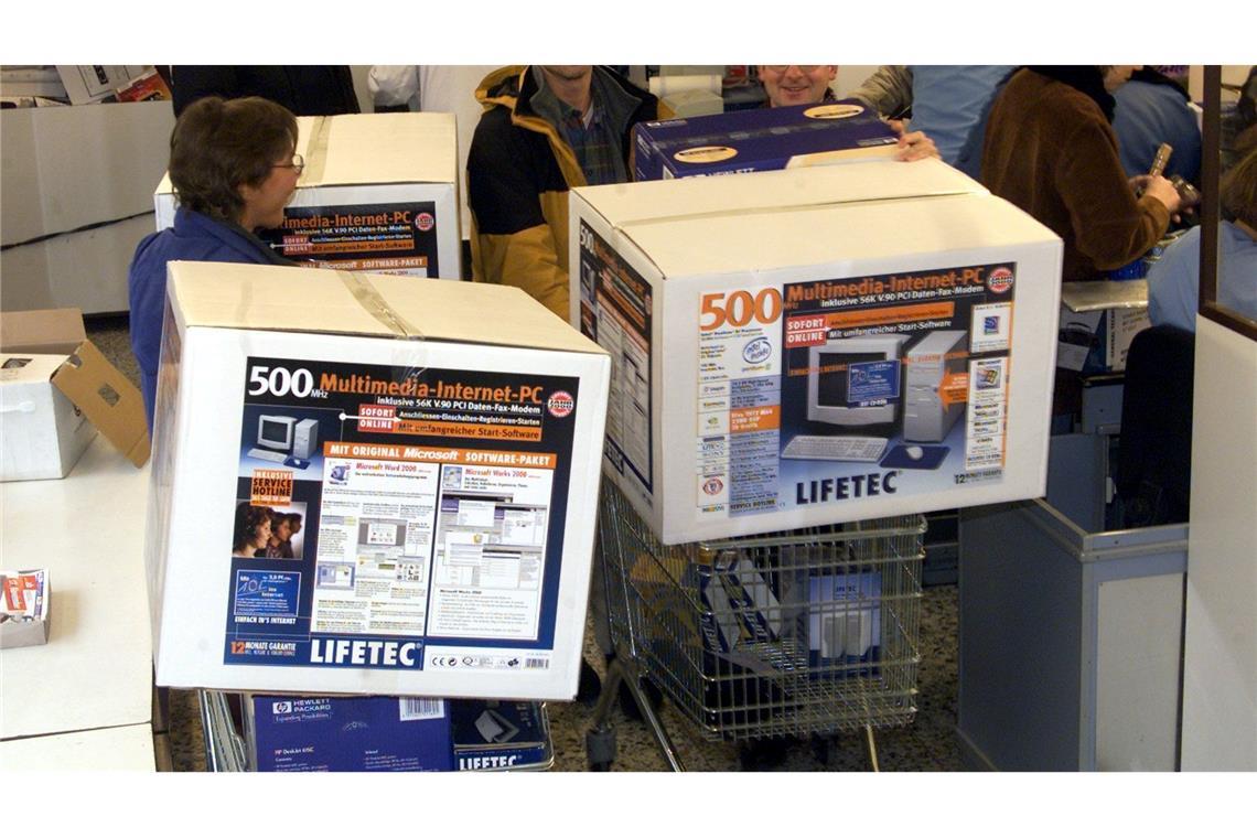 Aldi-PC kommt ins Haus der Geschichte Das gute Preis-Leistungs-Verhältnis der Aldi-PCs lockte viele Kunden an. (Archivbild)