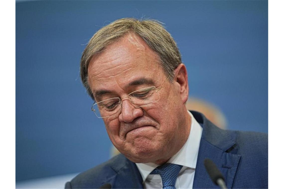 Laschet wäre gerne NRW-Ministerpräsident geblieben „Das hat ein anderes Bild von mir gemalt, als wie mich die Leute kennen“: Seinen Lacher im Kontext der Flutkatastrophe bereut Armin Laschet heute. Foto: Michael Kappeler/dpa