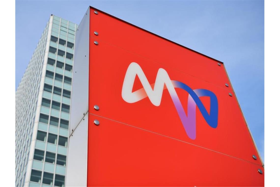 Sitznachbar zeigt Hitlergruß: MVV Energie entlässt Manager Das Hauptgebäude des Energieversorgers MVV. Foto: Uwe Anspach/dpa/Archivbild
