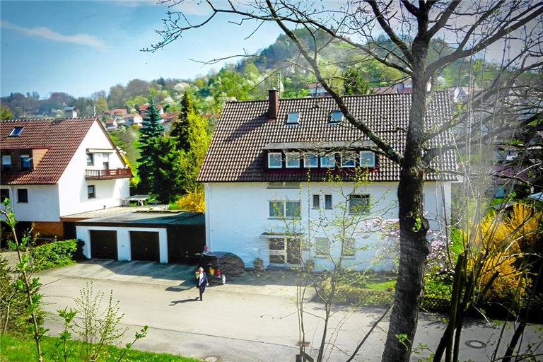 Das Haus wurde Ende der 1960er-Jahre im damals typischen Stil gebaut.