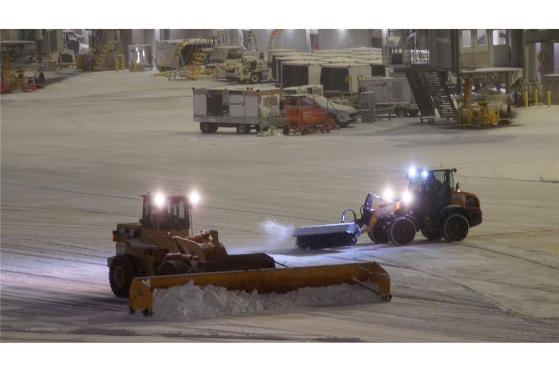 Wintersturm im Nordosten der USA: Hunderte Flüge gestrichen