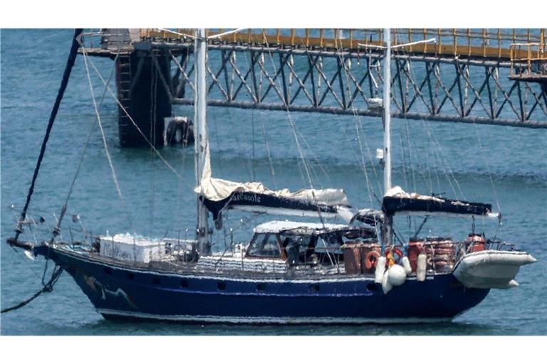 Das Hilfsschiff „Madleen” liegt am 10. Juni 2025 im südlichen Hafen von Ashdod vor Anker. Es wurde am Vortag von israelischen Streitkräften abgefangen.