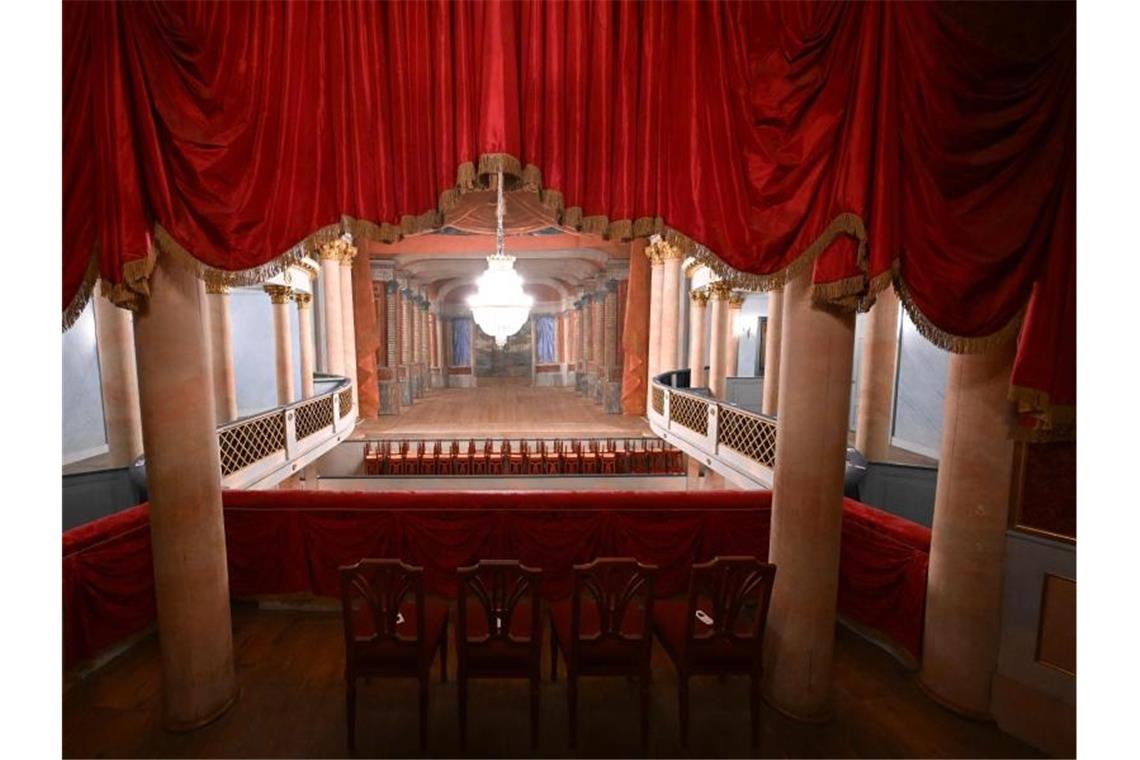 Residenzschloss Ludwigsburg mit Virtual Reality erkunden Das historische Theater im Schloss Ludwigsburg. Foto: Bernd Weißbrod/dpa