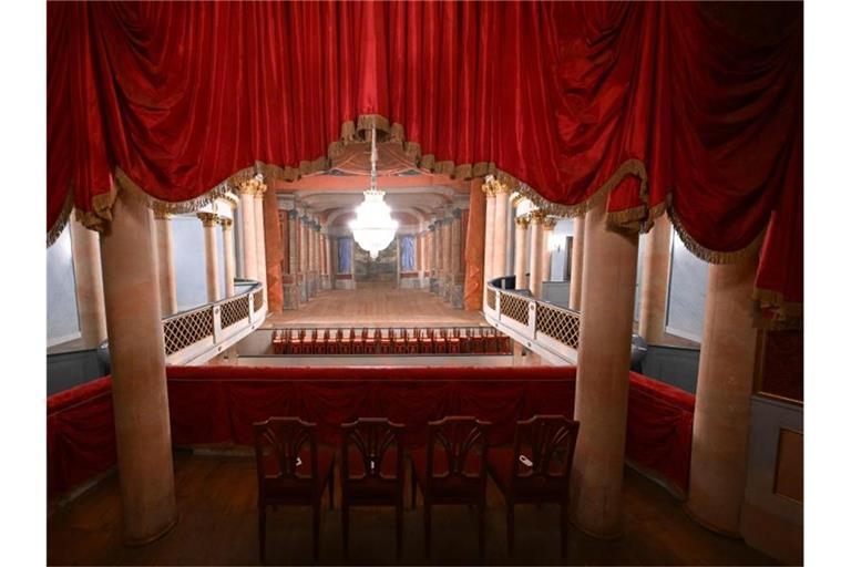 Das historische Theater im Schloss Ludwigsburg. Foto: Bernd Weißbrod/dpa