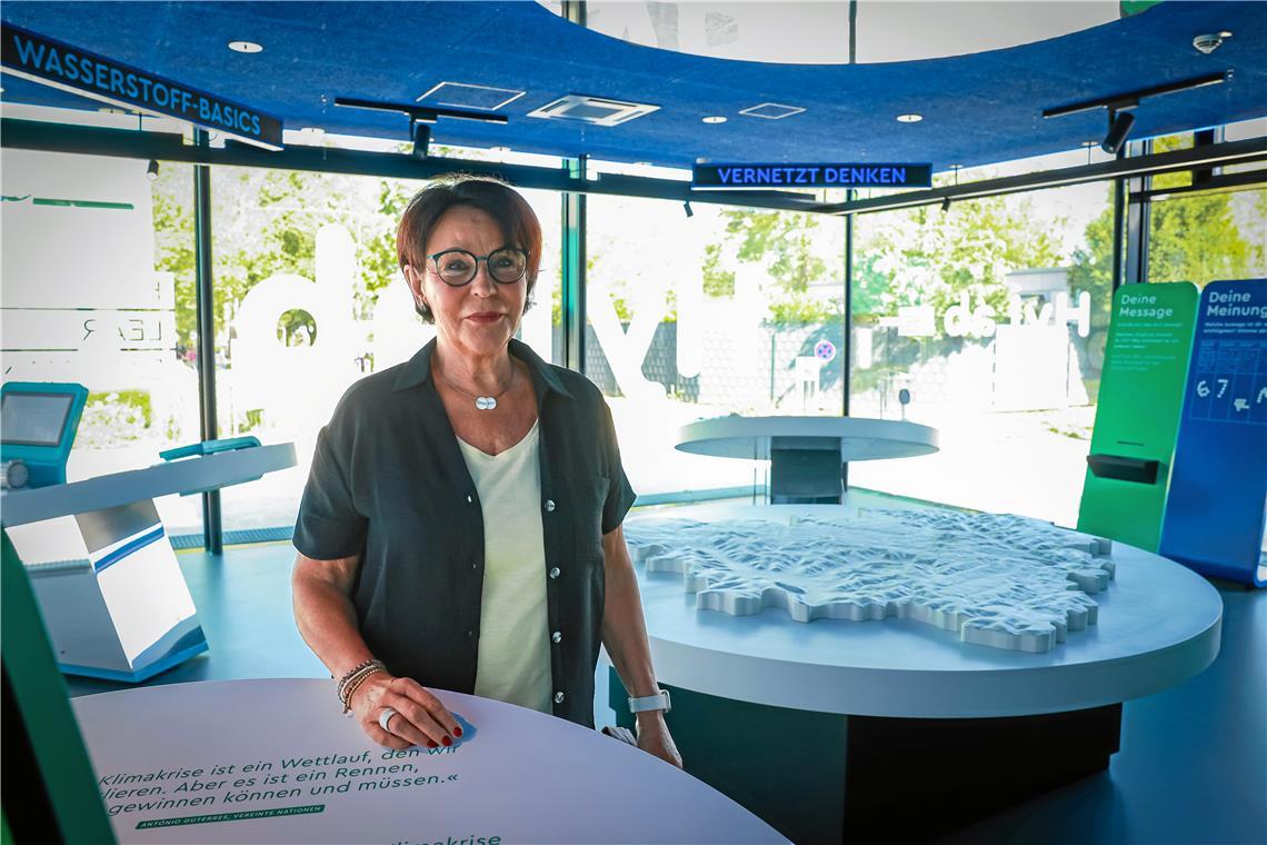 Das Hylab ist ein Aushängeschild der Gewerblichen Schule Backnang, auf welches Isolde Fleuchaus stolz ist. Foto: Alexander Becher