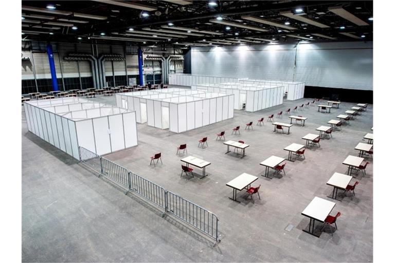 Das Impfzentrum in der Weser-Ems-Halle in Oldenburg ist einsatzbereit. Foto: Hauke-Christian Dittrich/dpa