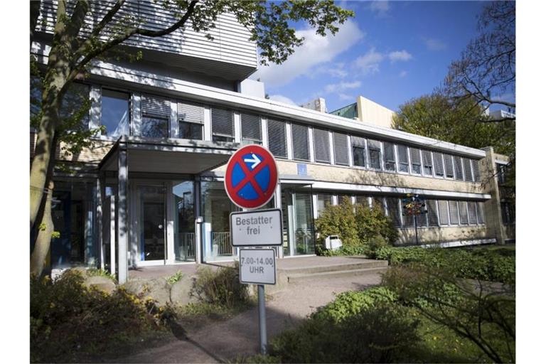 Das Institut für Rechtsmedizin in Hamburg gilt als eines der renommiertesten in Deutschland - das geht auch auf den verstorbenen Werner Janssen zurück. Foto: picture alliance / Christian Charisius/dpa