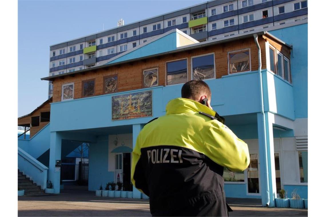 Schüsse auf islamisches Kulturzentrum in Halle Das islamische Kulturcenter in Halle/Saale besteht nach eigenen Angaben seit 1993 und versteht sich als Religionsgemeinschaft. Foto: Peter Förster/dpa