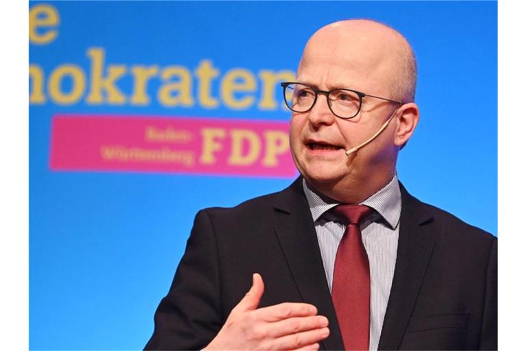 „Das ist eine Koalition und keine Fusion. Und wir sind mit niemandem in einem Lager“: Michael Theurer. Foto: Uli Deck/dpa