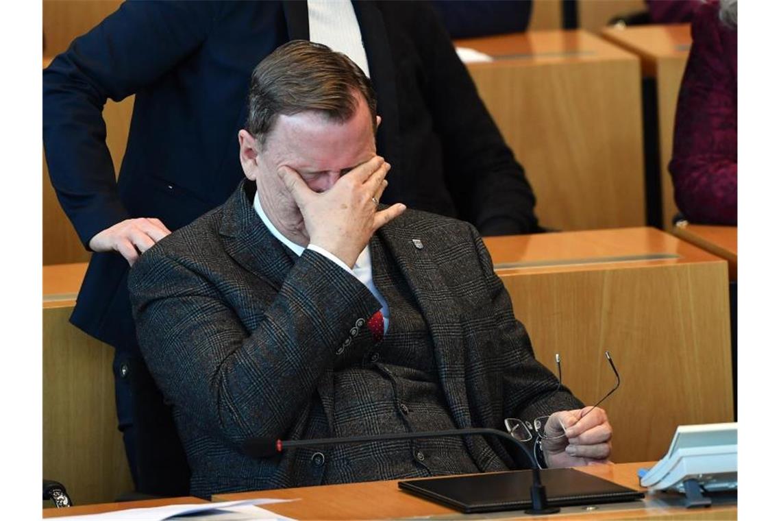 Thüringer Wahl-Eklat wird für GroKo zur Zerreißprobe Das ist gründlich schiefgegangen: Bodo Ramelow (Linke) nach seiner Niederlage. Foto: Martin Schutt/dpa-Zentralbild/dpa