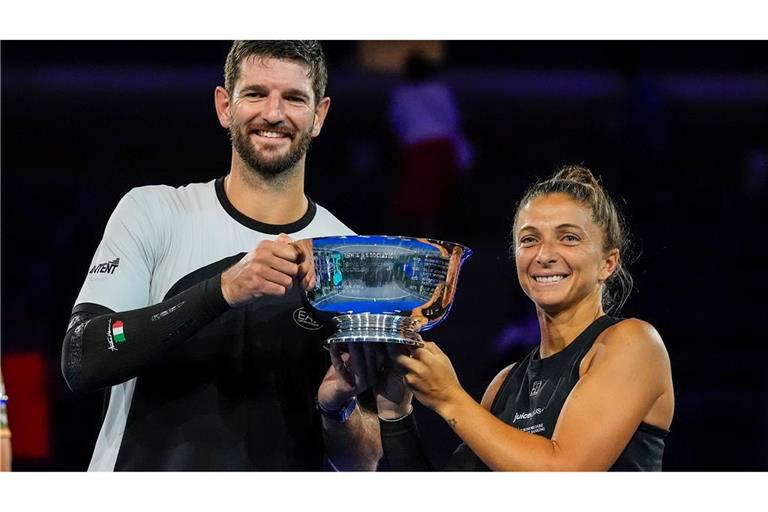 Das italienische Duo Andrea Vavassori und Sara Errani jubelt über den Titel bei den US Open.