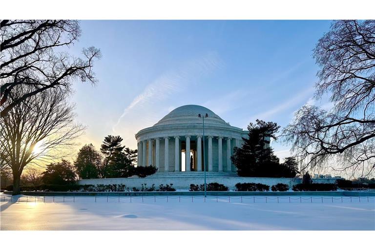 Das Jefferson Memorial in Washington D.C. erinnert  an Thomas Jefferson, von 1801 bis 1809 der dritte amerikanische Präsident und der hauptsächliche Verfasser der Unabhängigkeitserklärung.