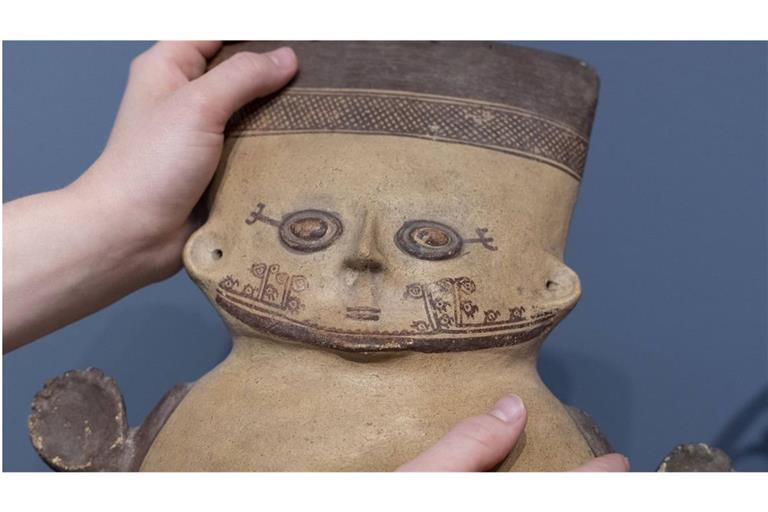 Das jetzt in Lima gefundene Grab und die Artefakte gehören zur Prä-Inka-Kultur der Chancay, die sich  an der Küste Mittelperus  zwischen 1300 und 1450 entwickelte.
