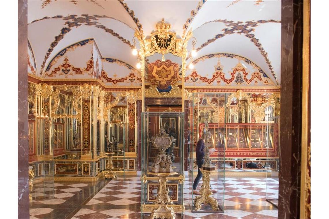 Das Juwelenzimmer im Historischen Grünen Gewölbe im Dresdner Schloss der Staatlichen Kunstsammlungen Dresden (SKD). Foto: Sebastian Kahnert/zb/dpa