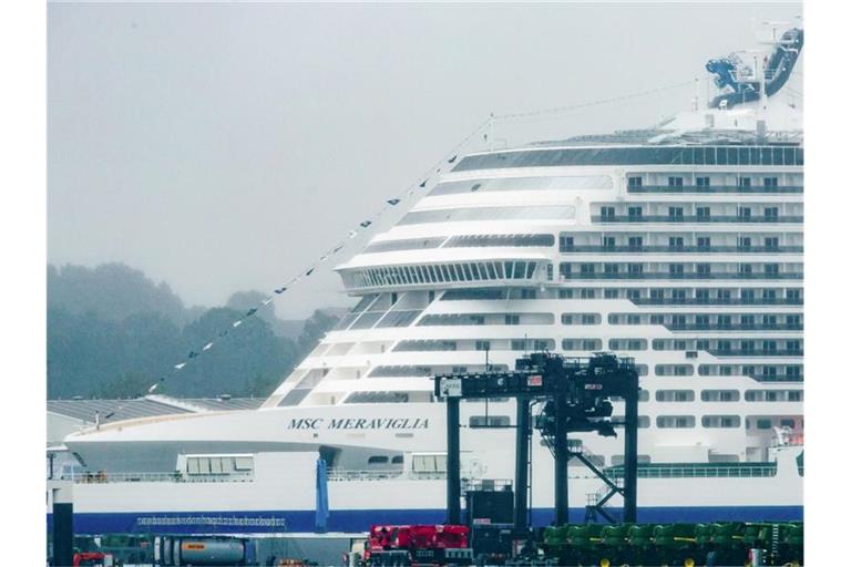 Das Kreuzfahrtschiff "MSC Meraviglia" ist zurück im Hafen von Kiel. Foto: Frank Molter