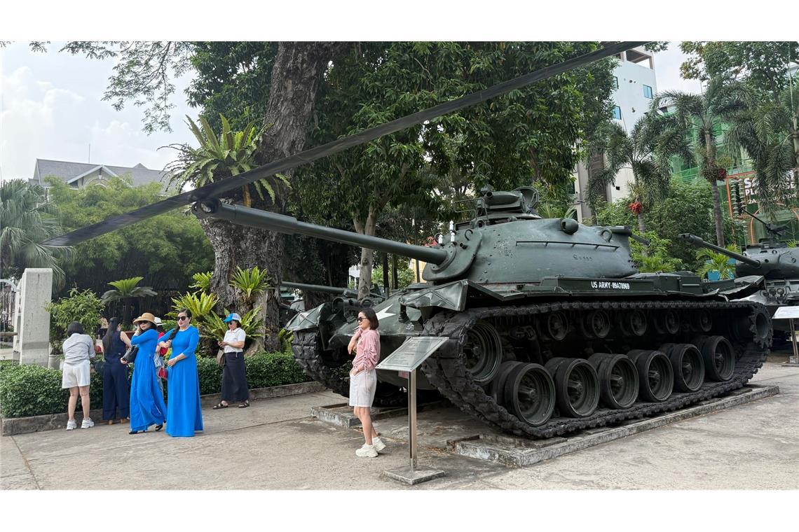 50 Jahre Ende des Vietnamkriegs: Riesige Feiern geplant Das Kriegsmuseum (War Remnants Museum) in Ho-Chi-Minh-Stadt erlebt gerade einen besonderen Andrang.