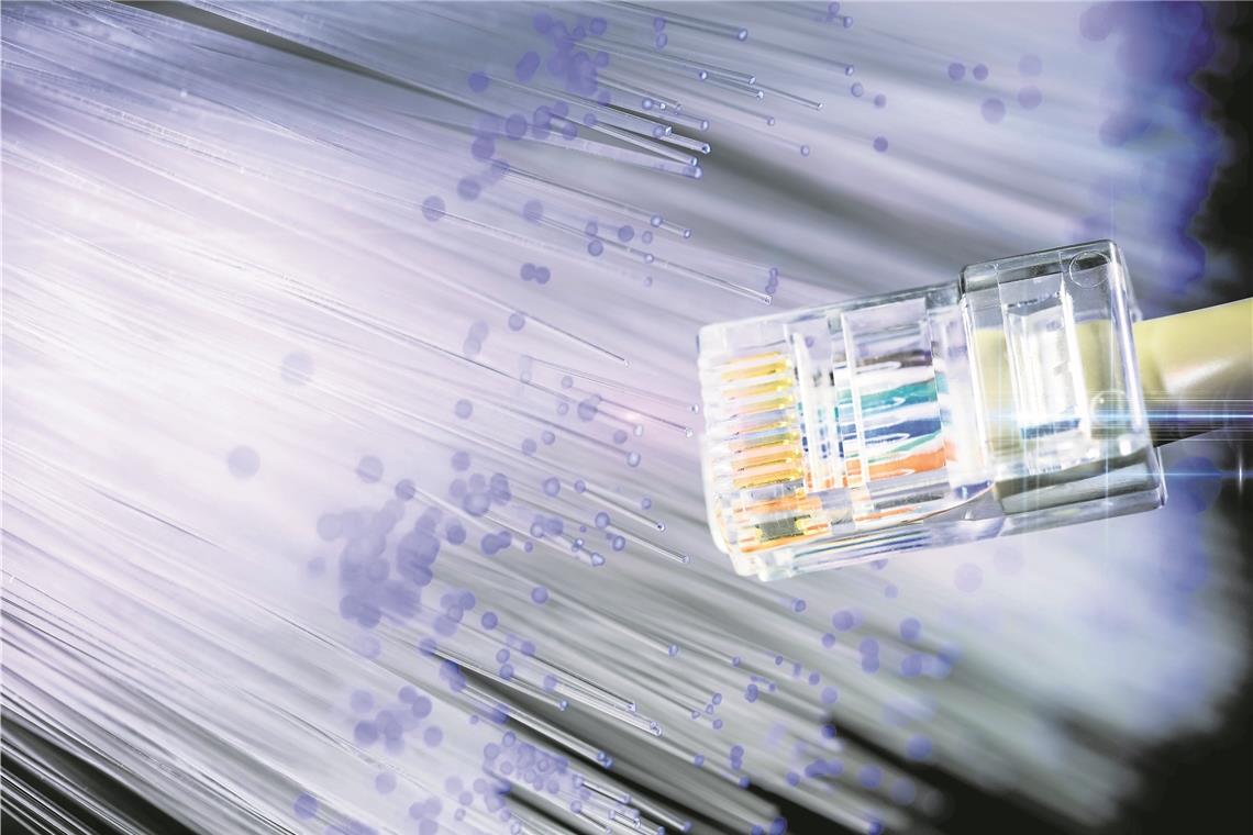 Land fördert schnelles Internet Das Land fördert 47 Breitbandprojekte, unter anderem profitieren die Partner des Zusammenschlusses IKZ Stocksberg, bei dem mehrere Gemeinden an der Kreisgrenze – Aspach, Spiegelberg, Oberstenfeld, Beilstein und Wüstenrot – zusammenarbeiten. Foto: Imago/C. Ohde
