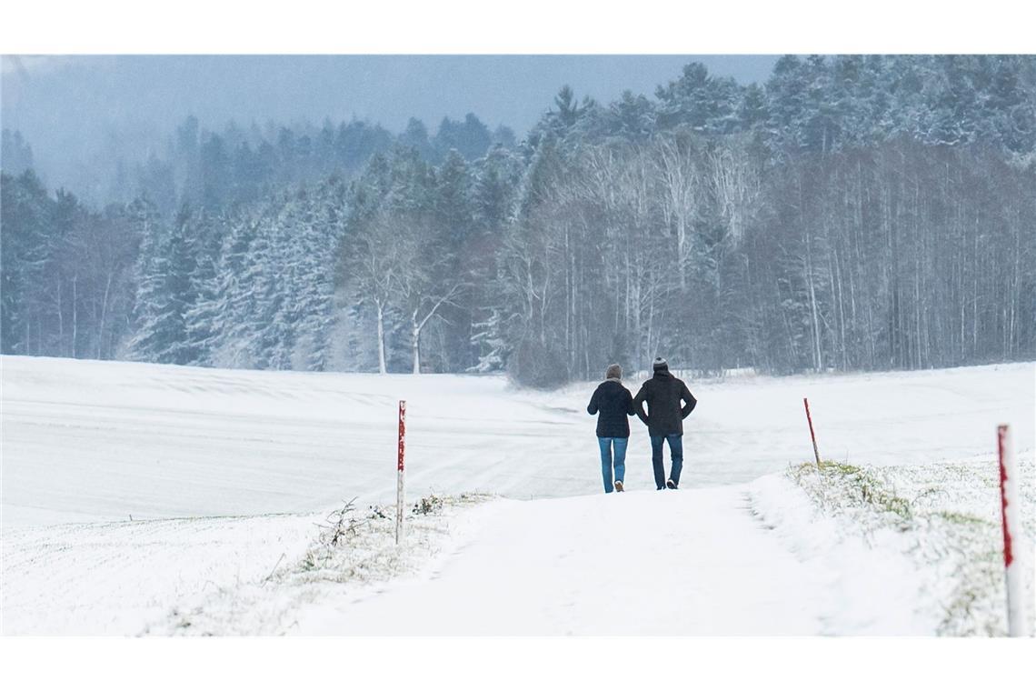 Das Land – so wie hier in Bösingen zwischen Schwarzwald und Schwäbischer Alb – färbt sich langsam weiß. Doch reicht es zum Start in die Skisaison?