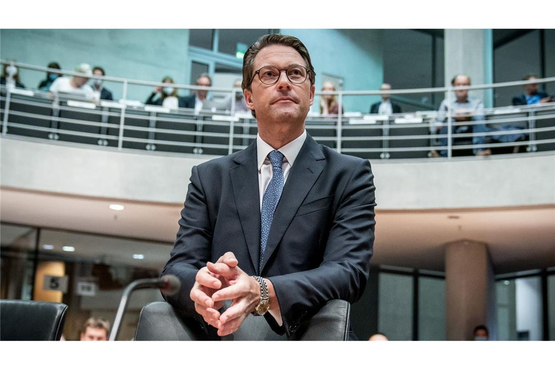 Das Landgericht Berlin hat die Anklage gegen den ehemaligen Bundesverkehrsminister Andreas Scheuer zugelassen. (Archivbild)