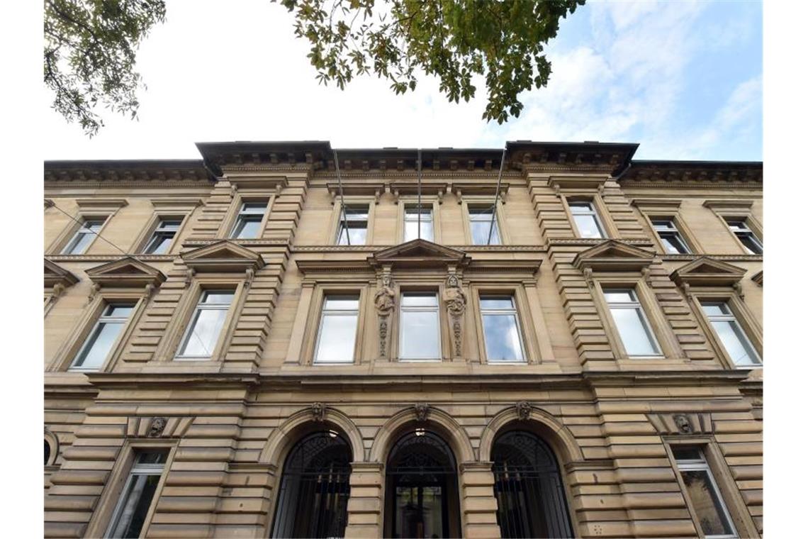 Karlsruher SC verliert Rechtsstreit mit Vermarkter Das Landgericht in Karlsruhe. Foto: Uli Deck/dpa/Archivbild