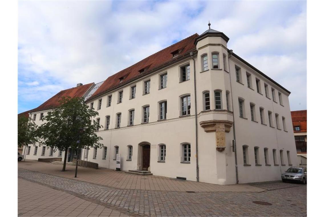 Überfall auf Uhrenhändler: Versicherungsbetrug vermutet Das Landgericht Memmingen. Foto: Karl-Josef Hildenbrand/dpa/Archivbild