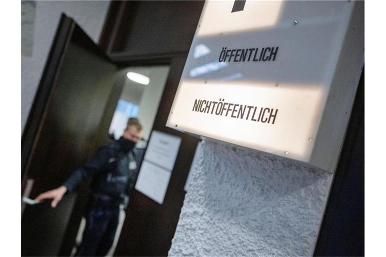 Das Landgericht Stuttgart verhandelt eine Anklage zu den Ausschreitungen in der Stuttgarter Innenstadt im Juni 2020. Foto: Marijan Murat/dpa