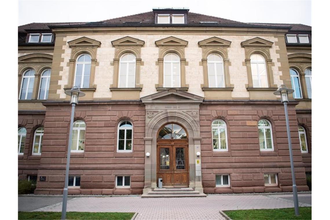 Mann nimmt Geisel in Ausländerbehörde: Prozessbeginn Das Landgericht und Amtsgericht in Hechingen. Foto: Tom Weller/dpa/Archivbild