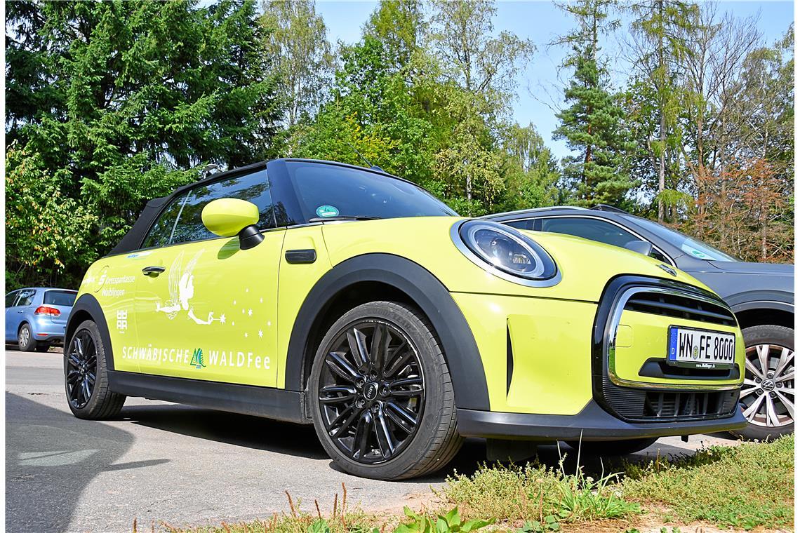 Das leuchtend grüngrelle Auto der Waldfee sah man am Tag des Schwäbischen Waldes...