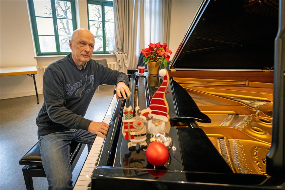 Weihnachtslieder sind emotionale Brücken in die Kindheit Das Lieblingsweihnachtslied von Miklós Vajna ist „Hark! The Herald Angels sing“ von Felix Mendelssohn Bartholdy. Foto: Alexander Becher