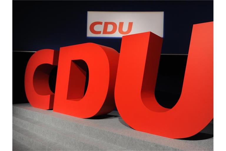 Das Logo der CDU. Foto: Arno Burgi/dpa-Zentralbild/dpa/Archivbild