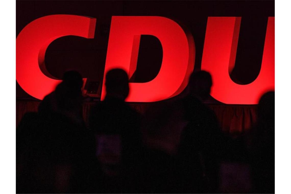 Das Logo der CDU ist zu sehen. Foto: Swen Pförtner/dpa/Archivbild