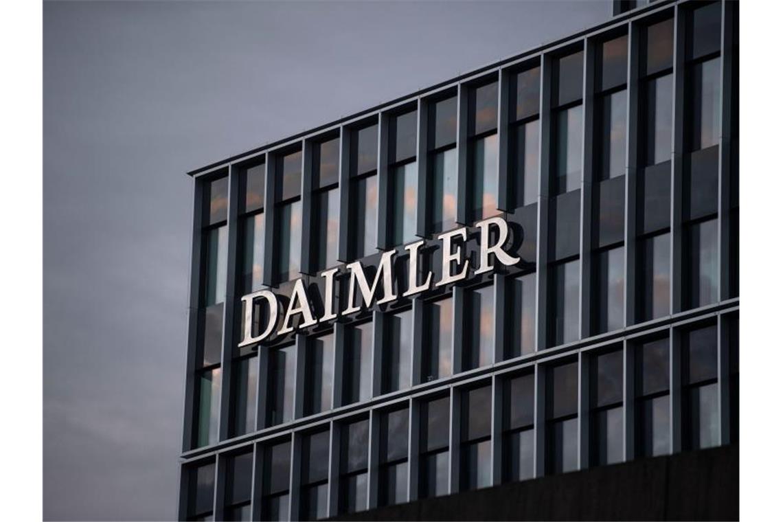 Betriebsratswahl in Daimler-Zentrale 2018 bleibt ungültig Das Logo der Daimler AG. Foto: Marijan Murat/dpa/Archivbild