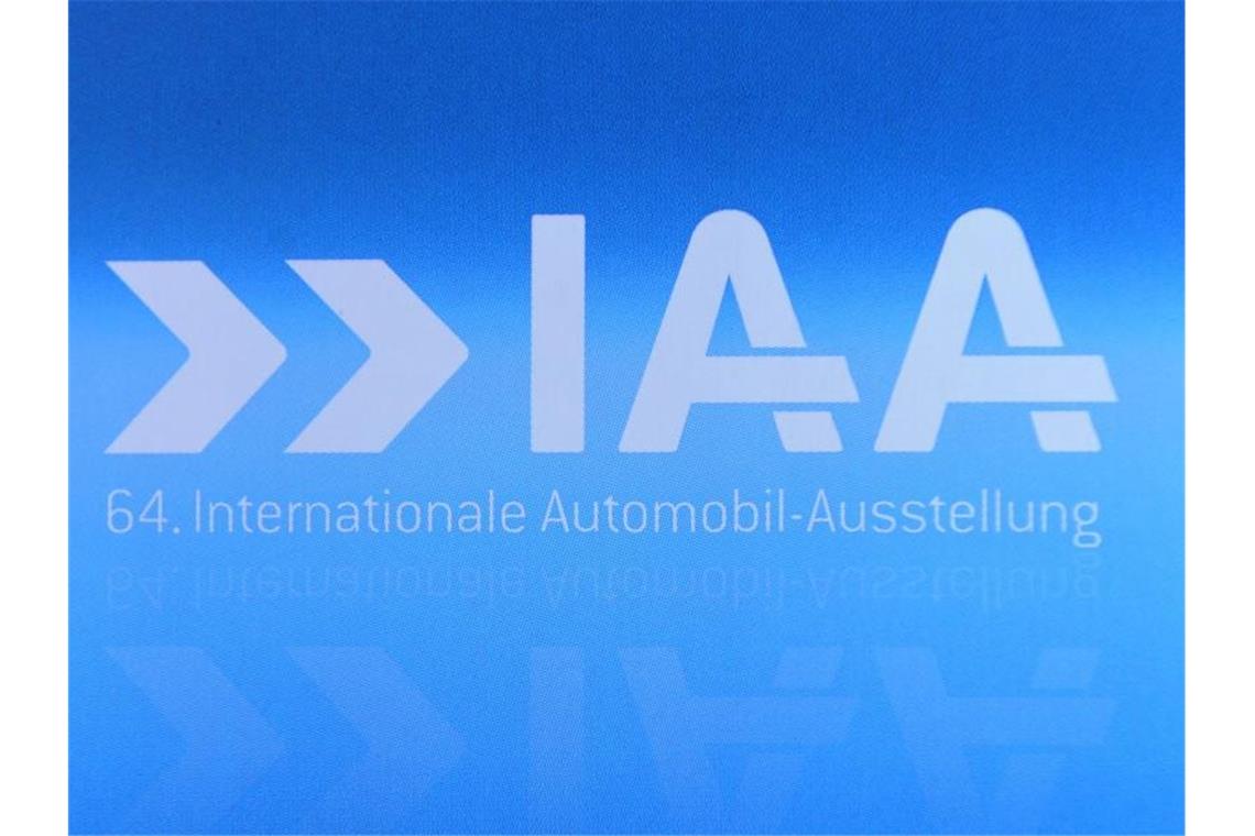 Messe-Städte präsentieren IAA-Konzepte Das Logo der Internationalen Automobil-Ausstellung (IAA). Foto: Jens Kalaene/dpa-Zentralbild/dpa