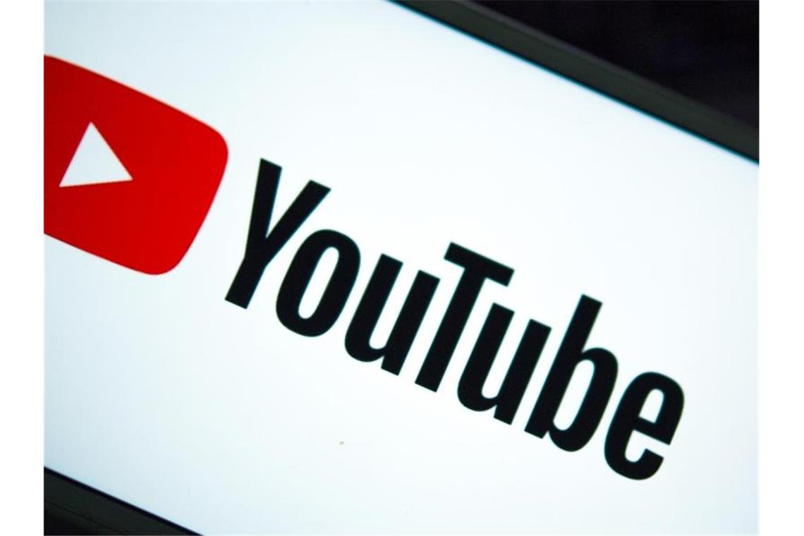 Das Logo der Internet-Videoplattform Youtube. (Archivbild). Foto: Monika Skolimowska/dpa-Zentralbild/dpa