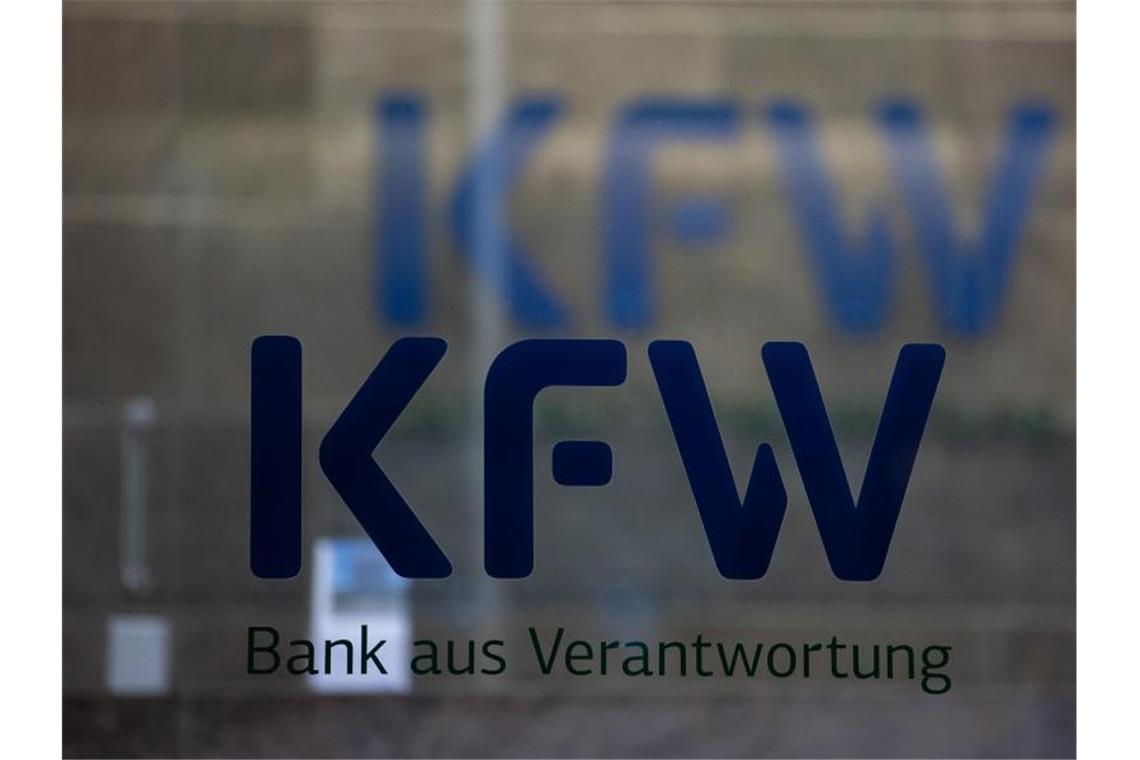 Habeck: Steuergeld für Förderprogramme sinnvoller einsetzen Das Logo der Kreditanstalt für Wiederaufbau. Foto: Sebastian Gollnow/dpa
