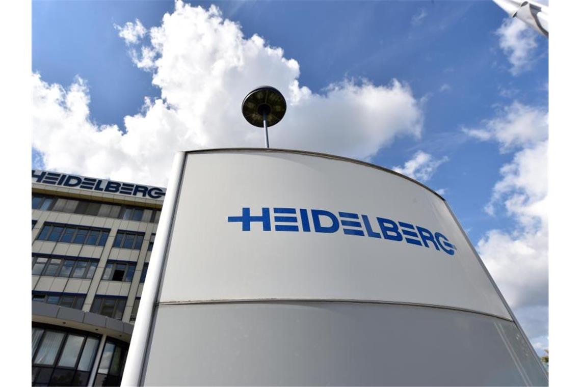 Heidelberg setzt auf chinesischen Markt Das Logo des Druckmaschinenherstellers Heidelberger Druck am Standort Wiesloch-Walldorf. Foto: Uli Deck/dpa/Archivbild