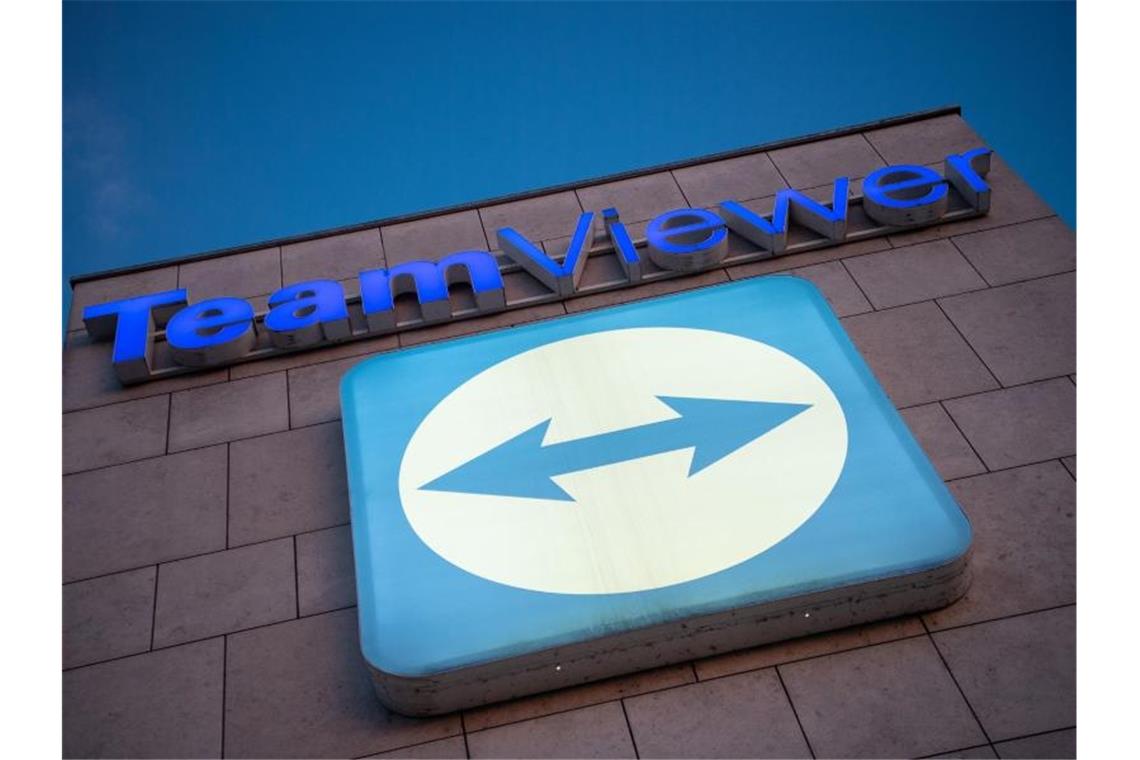 Teamviewer steigert unerwartet Geschäfte in Corona-Krise Das Logo des Software-Herstellers Teamviewer ist am Hauptsitz angebracht. Foto: Sebastian Gollnow/dpa/Symbolbild