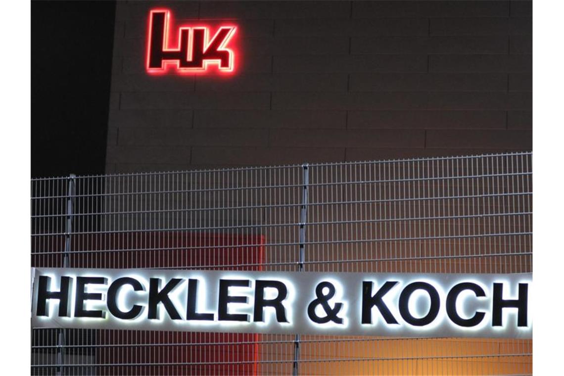 Das Logo des Waffenherstellers Heckler & Koch, aufgenommen am Stammsitz im baden-württembergischen Oberndorf. Foto: Wolf von Dewitz/Archiv