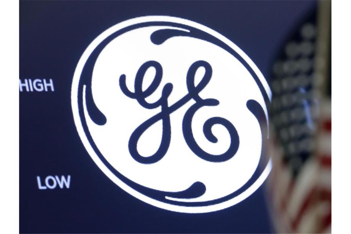 Das Logo von General Electric (GE) ist in der New Yorcker Börse. Foto: Richard Drew/AP/dpa