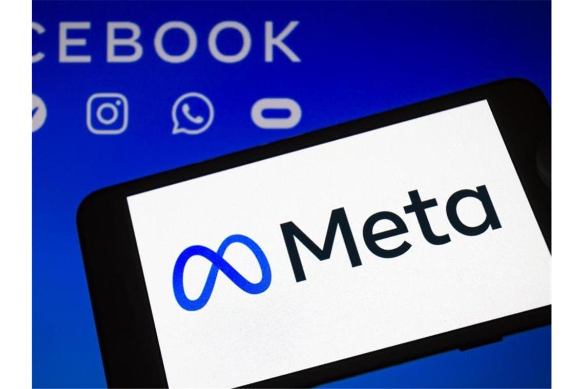 Kartellamt erlaubt Meta Kauf von Start-up Kustomer Das Logo von Meta, der neuen Dachmarke des Facebook-Konzerns, wird auf einem Smartphone angezeigt. Meta darf das Start-up Kustomer übernehmen. Foto: Andre M. Chang/ZUMA Press Wire/dpa