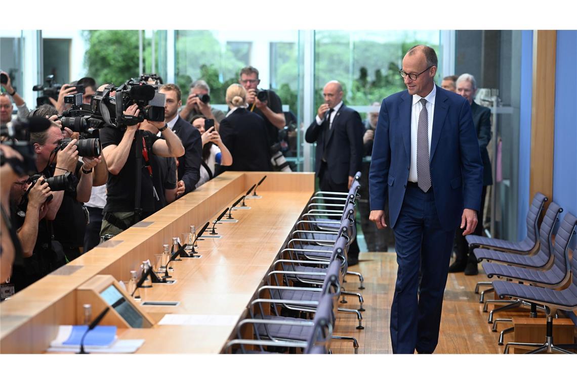 Bilder des Tages Das Medieninteresse ist groß bei der Sommer-Pressekonferenz von Bundeskanzler Friedrich Merz