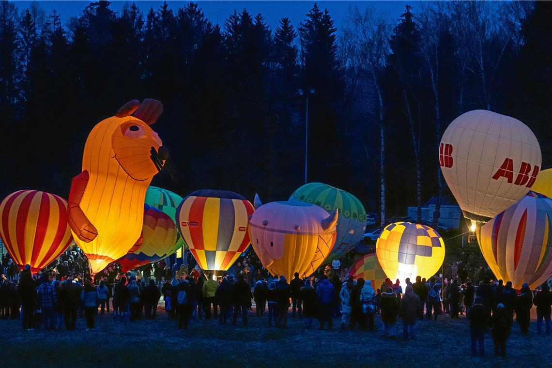 Das Modellballonglühen am Samstagabend ist der traditionelle Höhepunkt der Veranstaltung. Archivfoto: Alexander Becher
