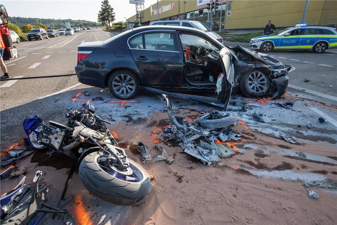 Motorradfahrer tödlich verunglückt