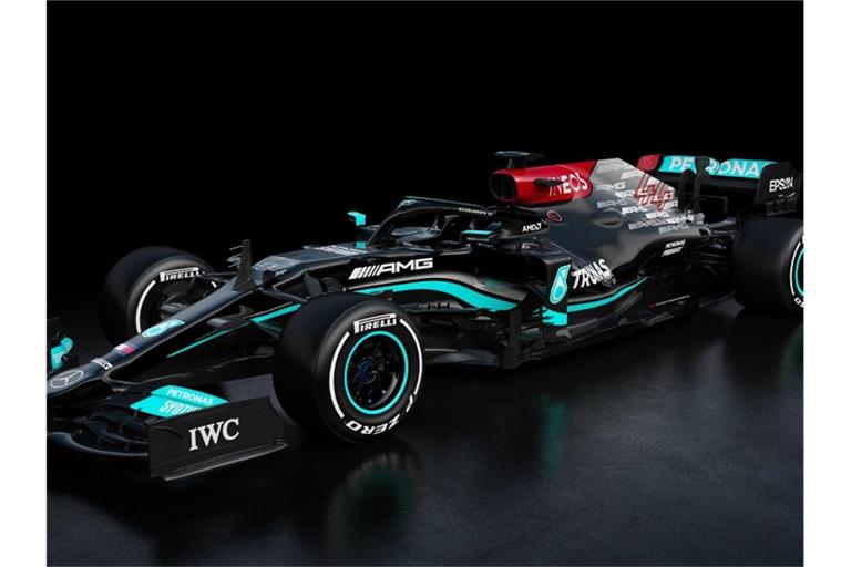 Das neue Auto von Weltmeister Lewis Hamilton und Teamkollege Valtteri Bottas: Der Mercedes-AMG F1 W12 E. Foto: -/MediaPortal Daimler AG/dpa
