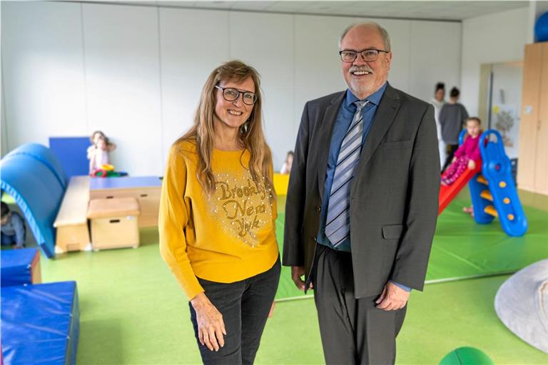 Das neue Führungsduo Karin Thoma und Jürgen Olma in der Kita im Famfutur. Neben seinen vielfältigen Angeboten für Familien kümmert sich der Verein Kinder- und Jugendhilfe auch um Geflüchtete und betreibt den Backnanger Tafelladen. Foto: Alexander Becher