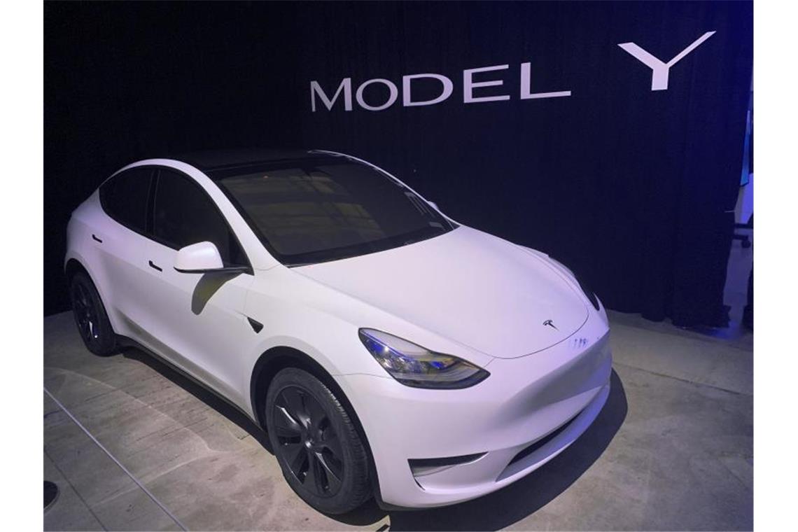 Tesla liefert Model Y ab August in Deutschland aus Das neue Tesla Model Y kommt ab August in Deutschland auf den Markt. Foto: Hannes Breustedt/dpa